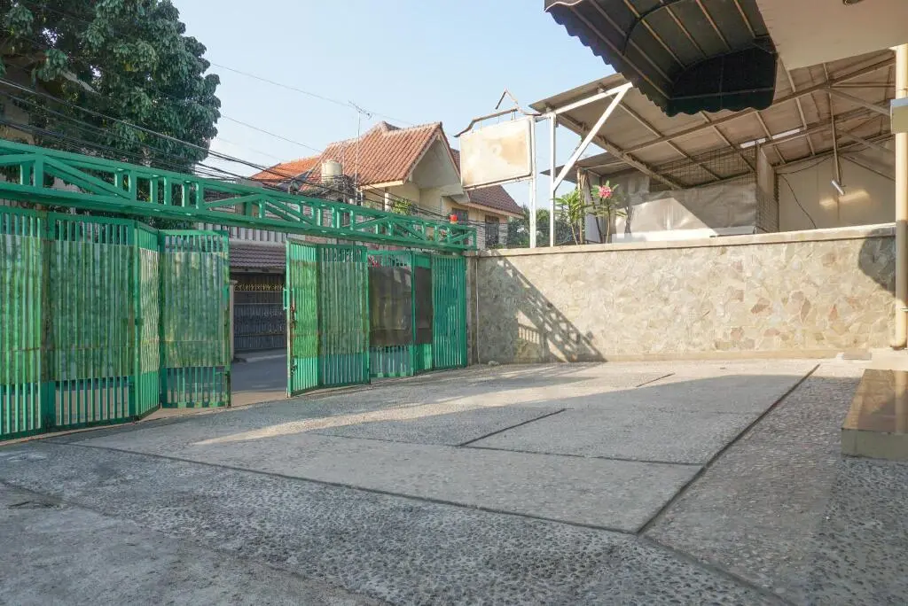 Джакарта: RedDoorz near Kemang Square