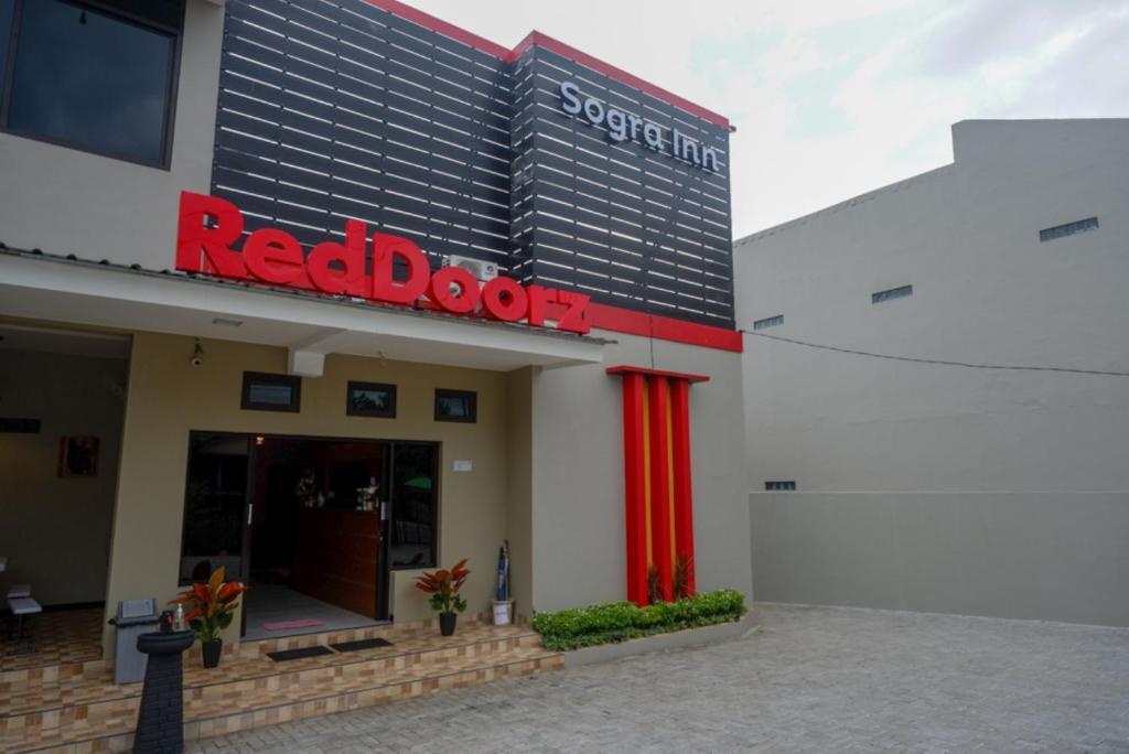 RedDoorz near Kampus UMP Purwokerto 2 — фото 1