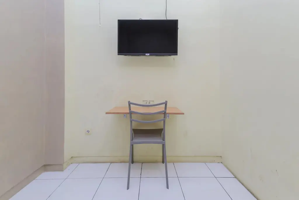 Сурабая: RedDoorz near BG Junction Surabaya