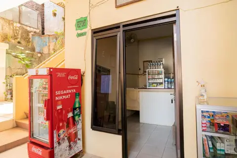 RedDoorz Syariah near Jembatan Merah Plaza — фото 1