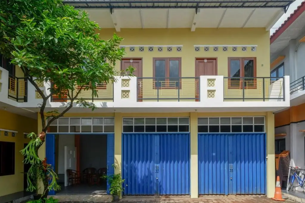 RedDoorz Syariah near Exit Tol Krapyak Semarang — фото 1