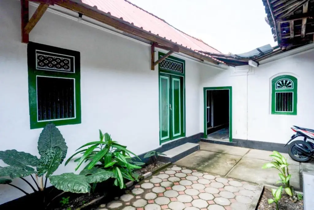 RedDoorz Syariah @ Ndalem Kembang Sore Yogyakarta — фото 1