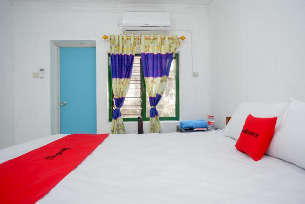 Джокьякарта: RedDoorz Syariah @ Ndalem Kembang Sore Yogyakarta