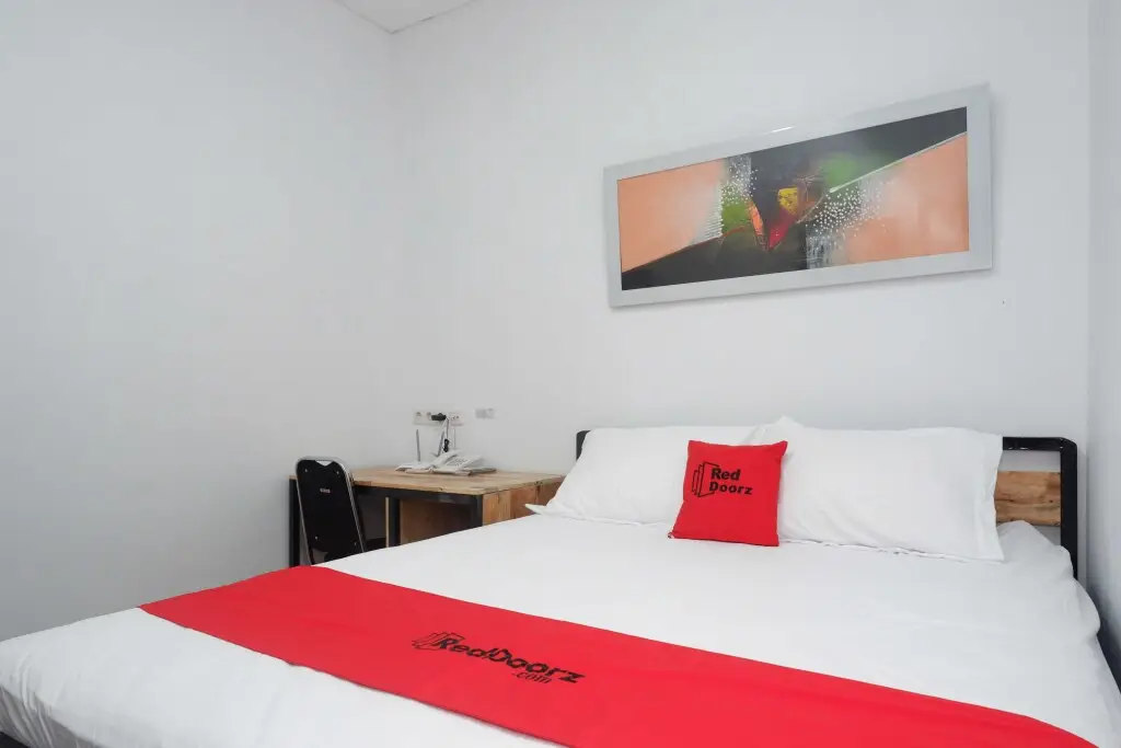 Семаранг: RedDoorz Plus near Patung Kuda Undip