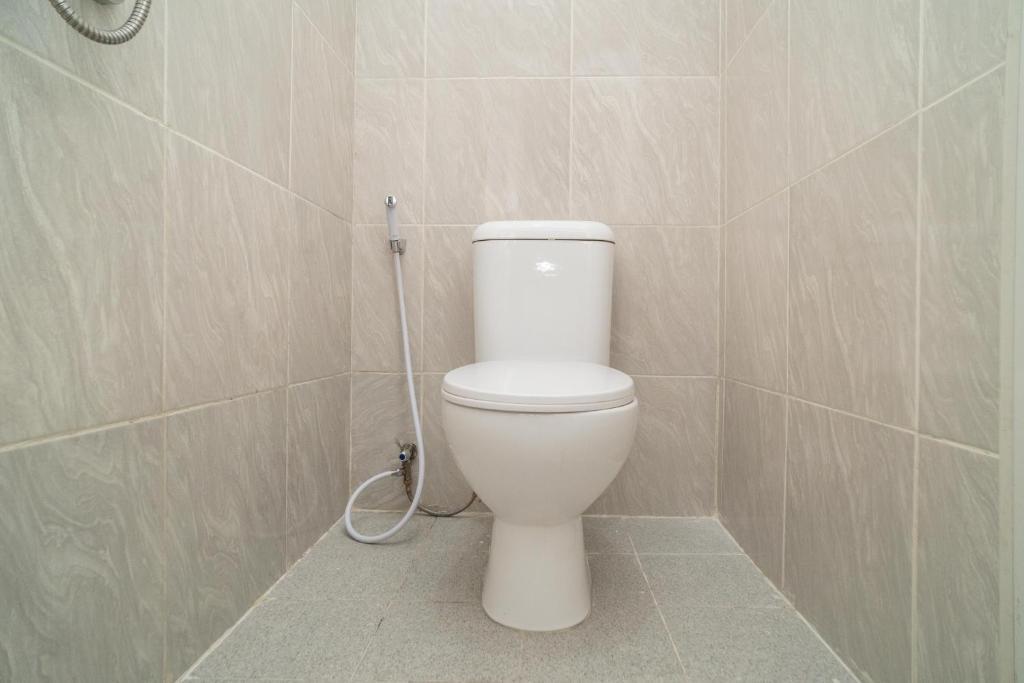 Джакарта: RedDoorz Plus near ITC Cempaka Mas 2
