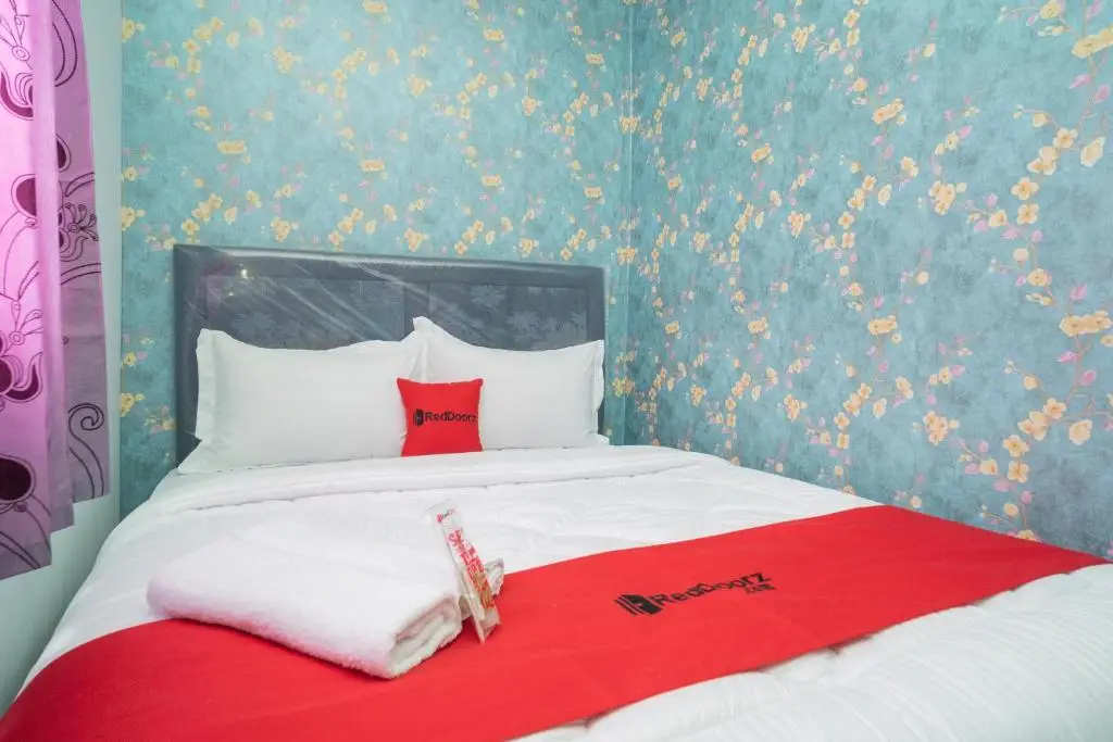 Джакарта: RedDoorz Plus near ITC Cempaka Mas 2
