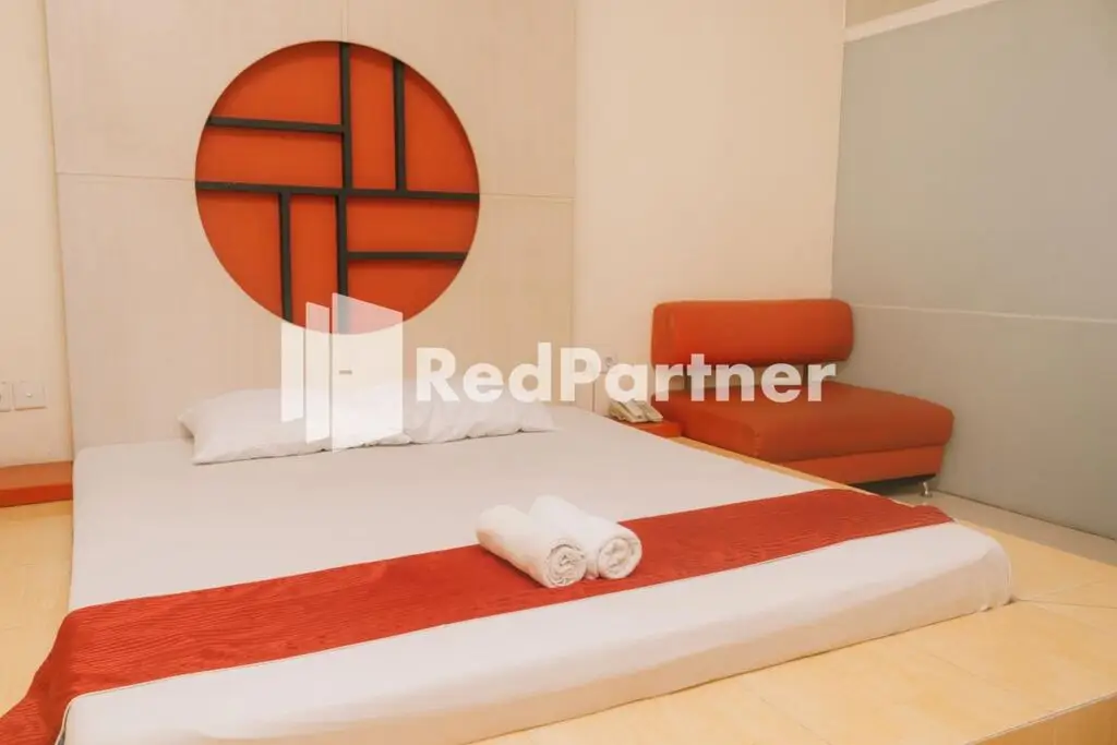 Сурабая: Pits Hotel RedPartner Near Atom Mall