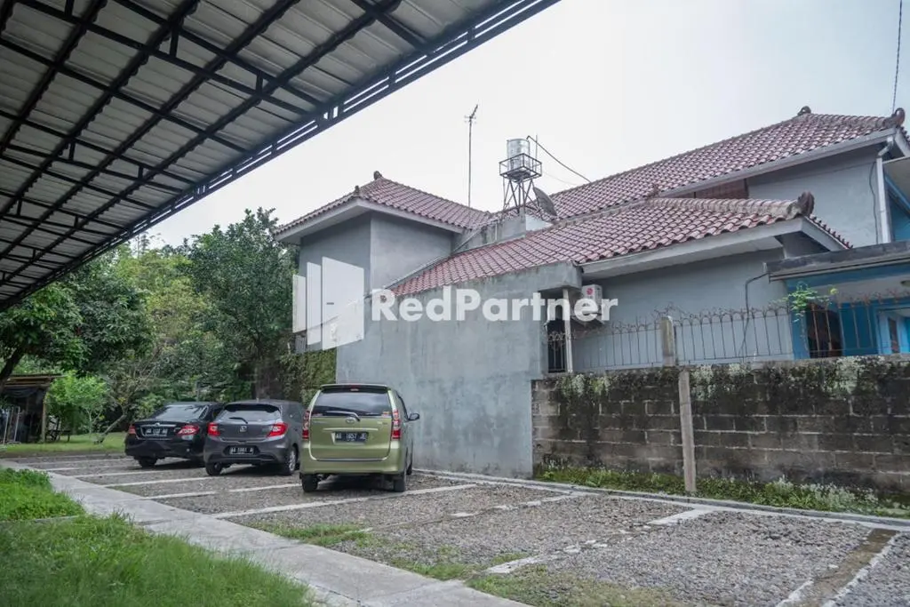 Слеман: Paviliun Gelatik Redpartner Syariah Near Ugm