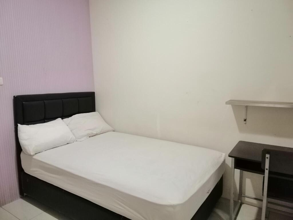 Пурвокерто: OYO 90703 Wisma Ibu T