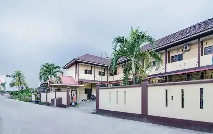 Пеканбару: Spot On 91752 Izzami Homestay Syariah