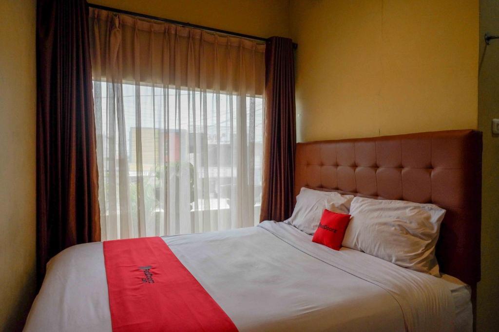 Картасура: RedDoorz near Rumah Sakit Ortopedi Dr Soeharso