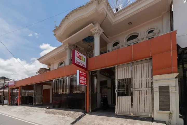 Букиттинги: RedDoorz Syariah near Pasar Aur Kuning