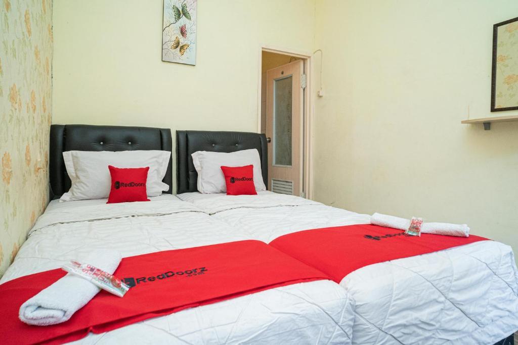 Маланг: Reddoorz Near Cyber Mall