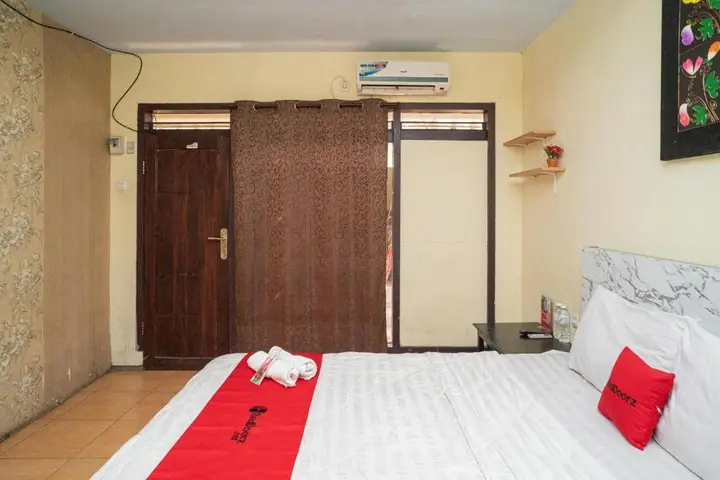 Маланг: Reddoorz Near Cyber Mall