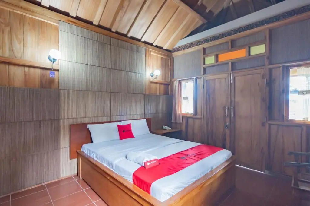 Гарут: RedDoorz Premium At Joglo Garut Cottage Syariah