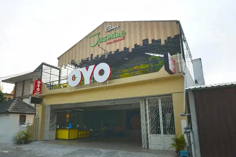 Депок: Oyo 745 Griya Jasmine Syariah