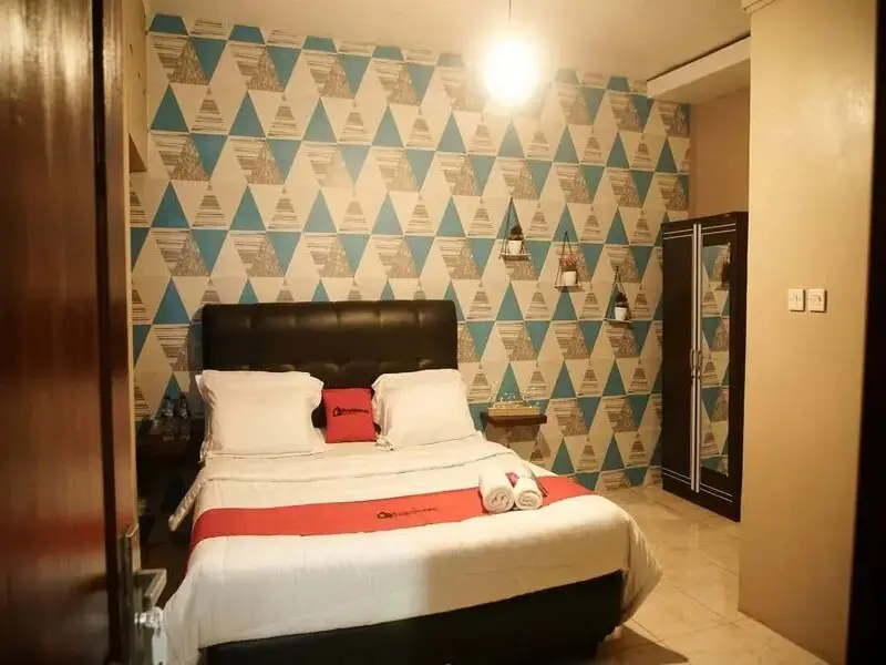 Сизаруа: RedDoorz near Taman Safari 2