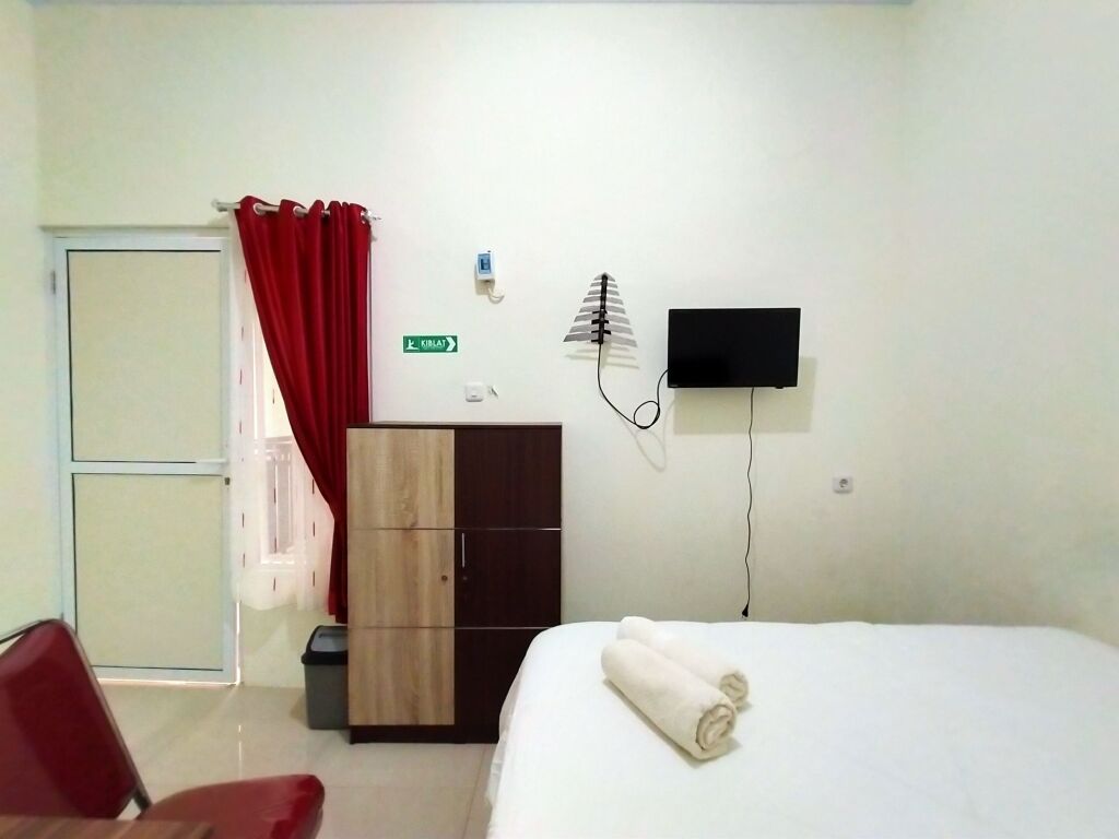 Макассар: Homestay Danesti Syariah Near Bandara Sultan Hasanuddin Mitra RedDoorz