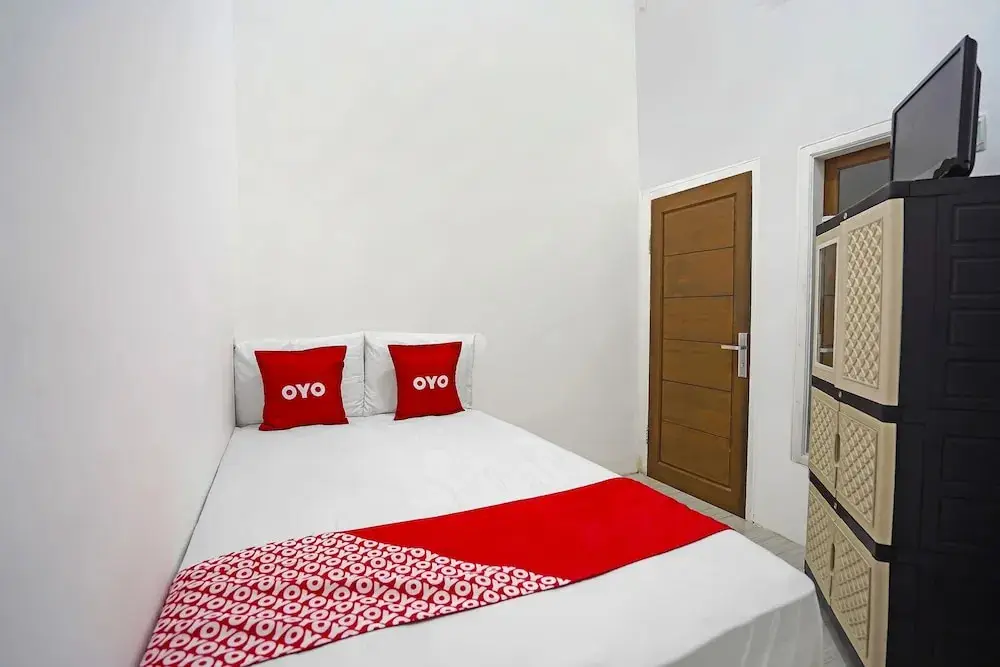 Сурабая: OYO 91746 Kost Sedati Syariah