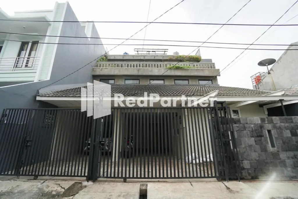 Джакарта: Tomang Gelong Guest House Syariah RedPartner