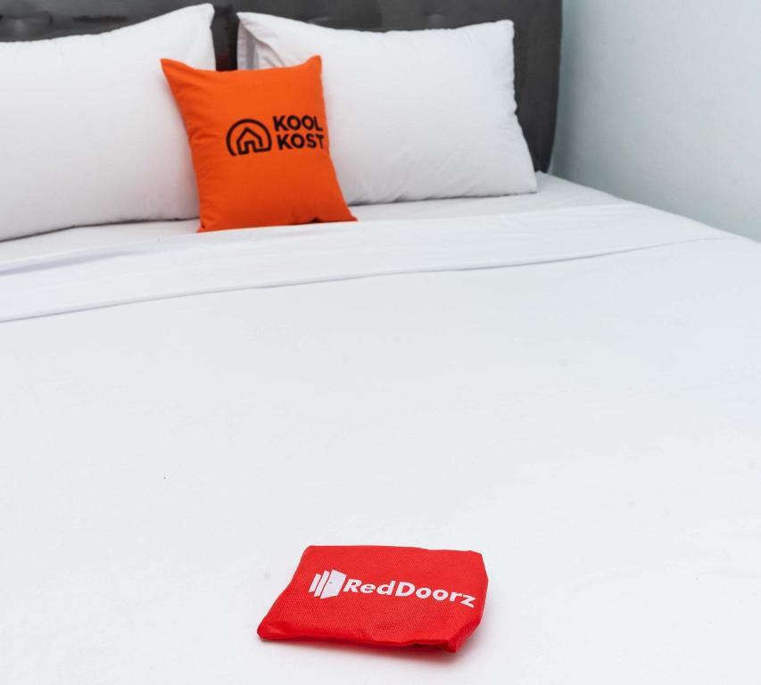 Джамби: KoolKost Syariah near Jambi Prima Mall 2 (Minimum Stay 6 Nights)