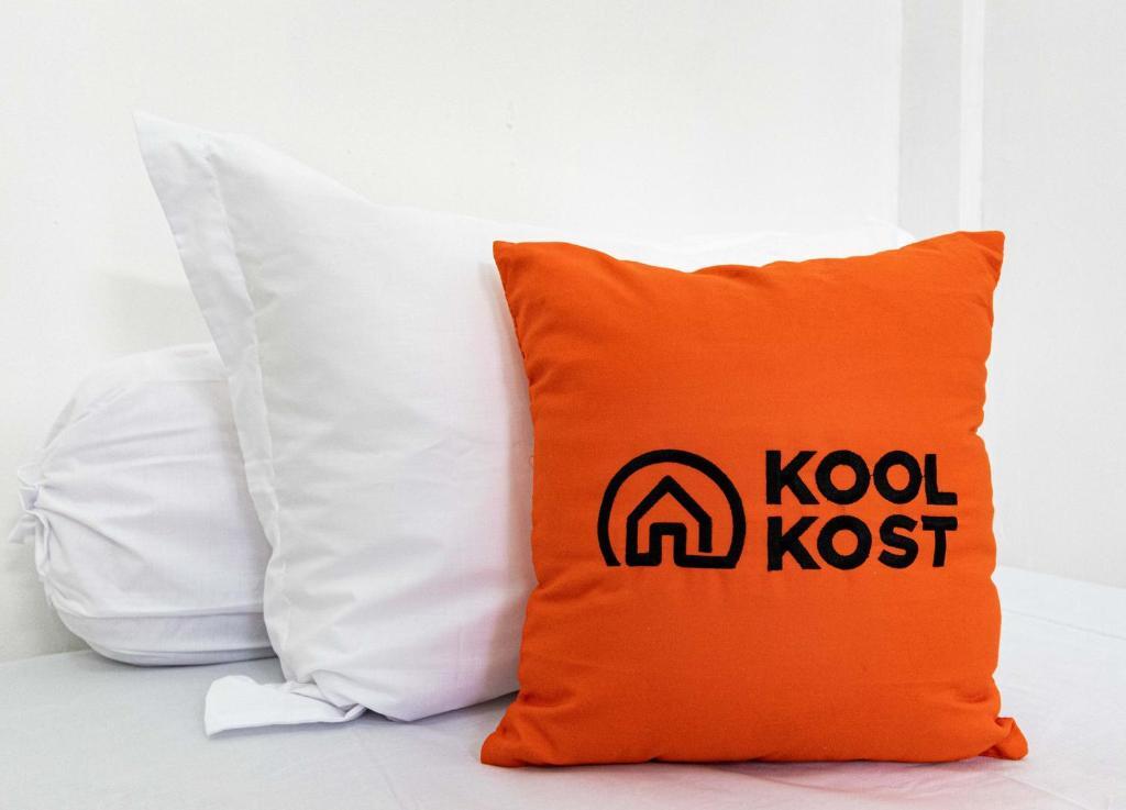 Джамби: KoolKost Syariah near Jambi Prima Mall 2 (Minimum Stay 6 Nights)