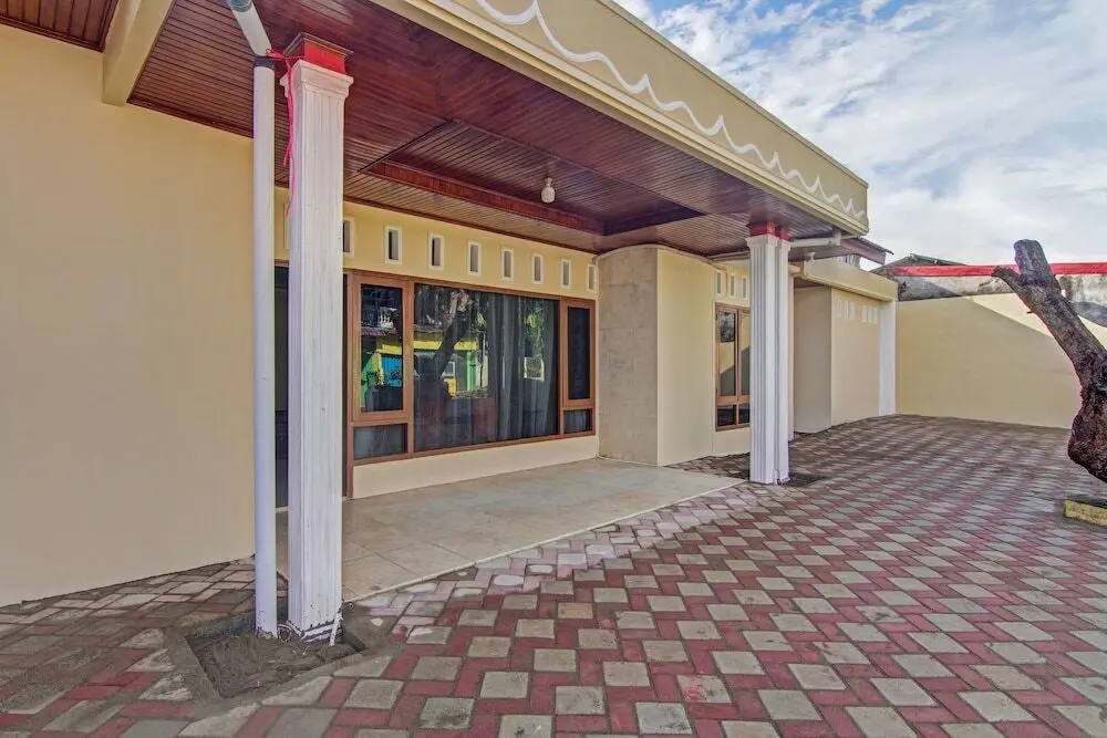 Паданг: Capital O 90643 Suri Guest House Syariah