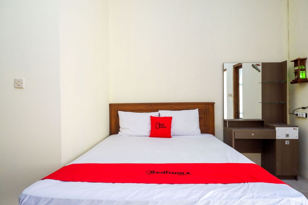Клатен: RedDoorz @ Umbul Ponggok Waterpark Klaten