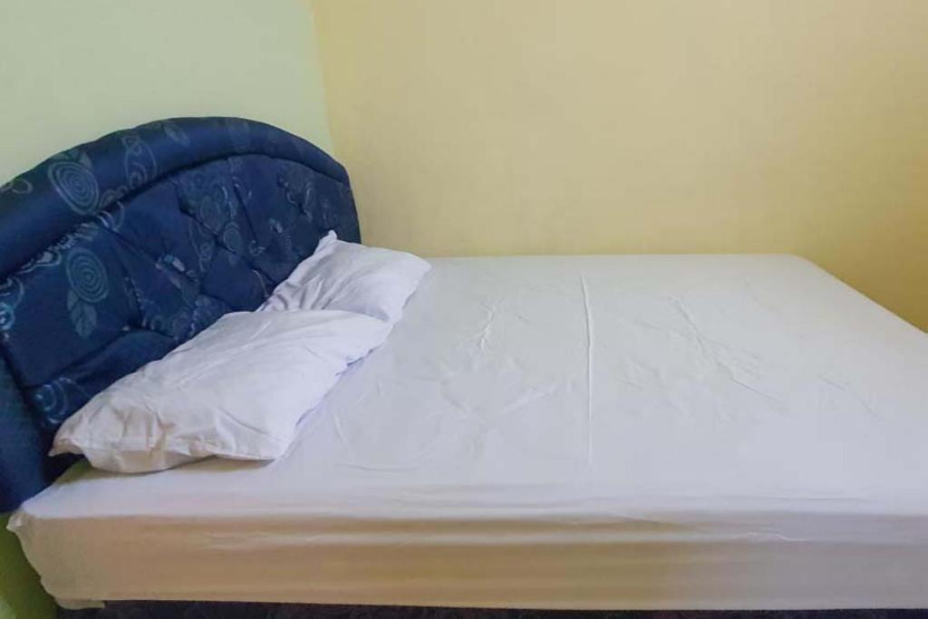 Меджаян: TF Homestay near Alun Alun Caruban