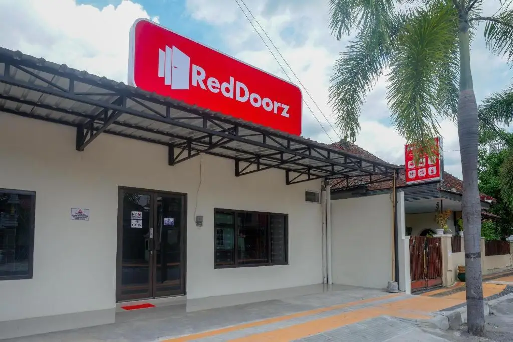 Клатен: RedDoorz Syariah near RS Soeradji Pemuda Klaten