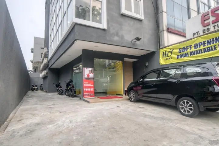 Джакарта: RedDoorz Plus @ Cideng Timur