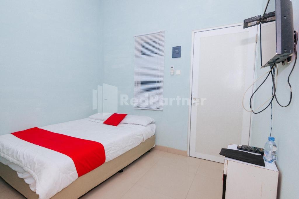 Джакарта: Krekot Residence Redpartner