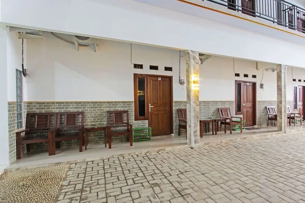 Кебумен: OYO 91817 Hotel Grand New Si Jago