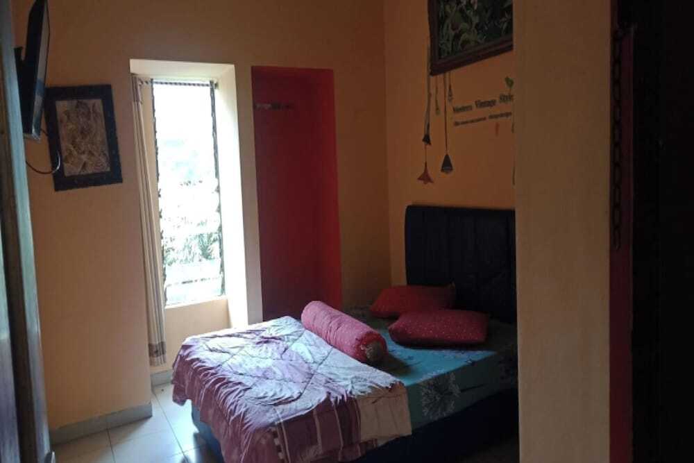 Приген: OYO Life 90646 Villa Karsinem Pasuruan