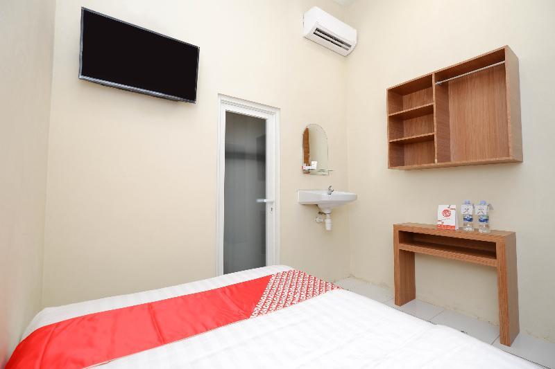 Семаранг: OYO 1250 Unta Residence