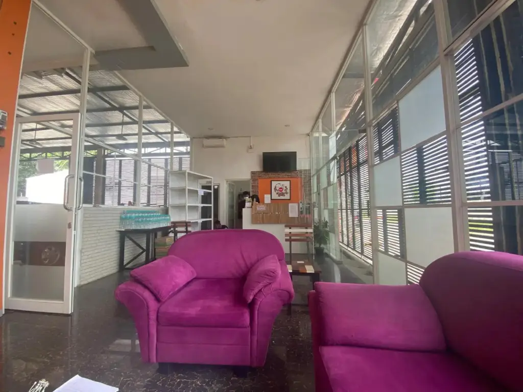 Семаранг: RedDoorz At Kartini Residence Semarang