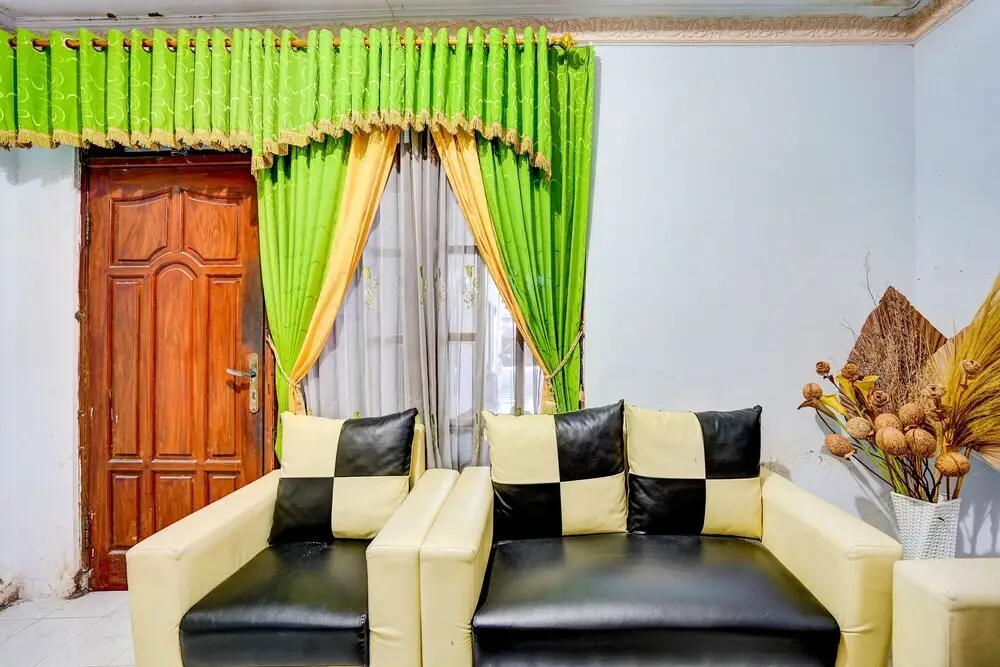 Сурабая: SPOT ON 91789 Kost Umik Sidoarjo Syariah