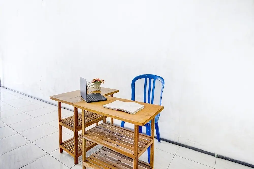 Сурабая: SPOT ON 91789 Kost Umik Sidoarjo Syariah