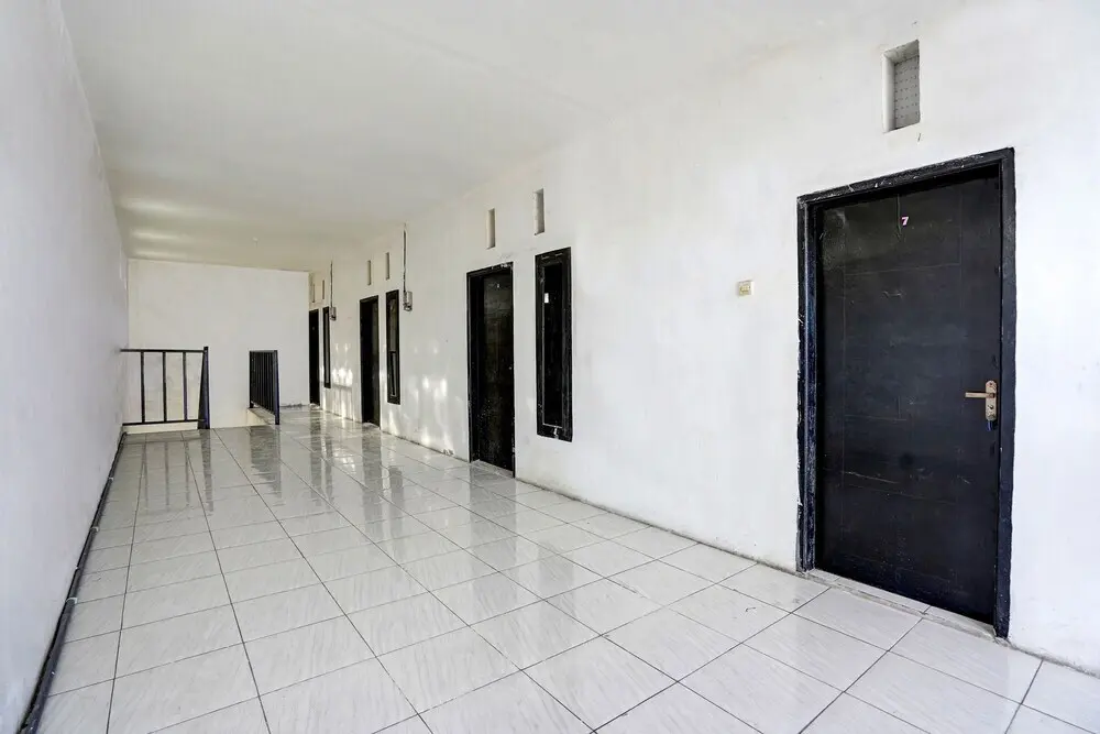 Сурабая: SPOT ON 91789 Kost Umik Sidoarjo Syariah