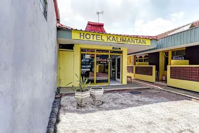 Сурабая: OYO Flagship 90717 Hotel Kalimantan Surabaya
