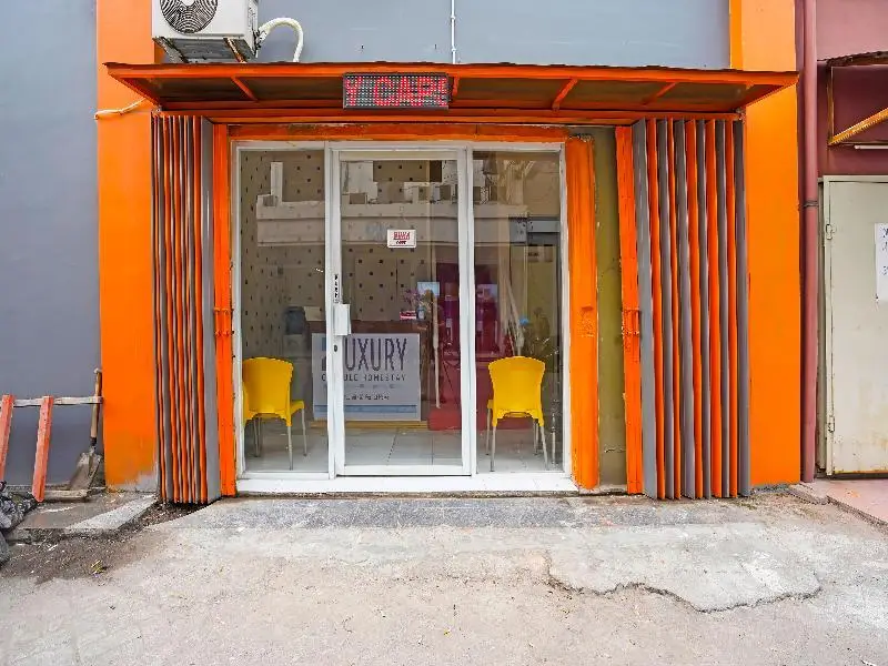 Сурабая: Oyo 91727 Luxury Homestay Sidoarjo