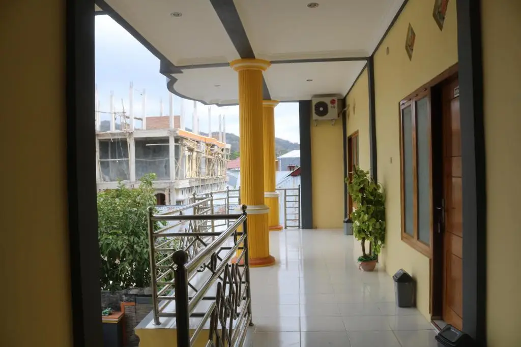Лабуан-Баджо: RedDoorz At Jalan Serenaru Labuan Bajo