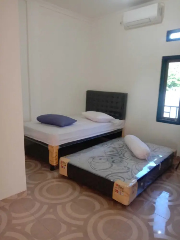 Лабуан-Баджо: EXPRESS O 91722 Home Stay Dan Sewa Mobil Jhon's Family