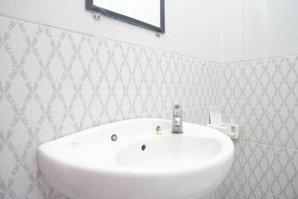 Депок: ReDdoorz @ Mahameru Residence Yogyakarta