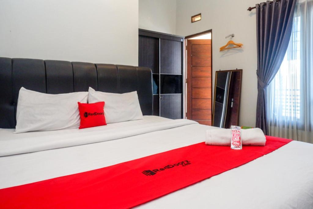 Депок: ReDdoorz @ Mahameru Residence Yogyakarta