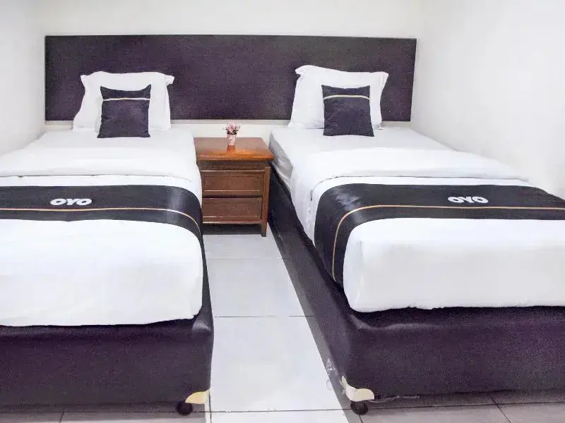 Амбон: Capital O 3327 Grand Tawiri Hotel