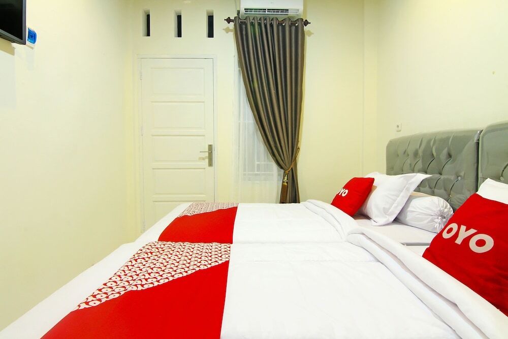 Паданг: OYO 90978 Khalifi Guesthouse Syariah