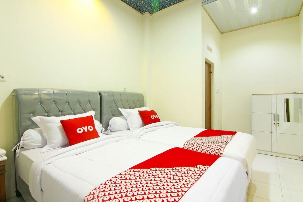 Паданг: OYO 90978 Khalifi Guesthouse Syariah
