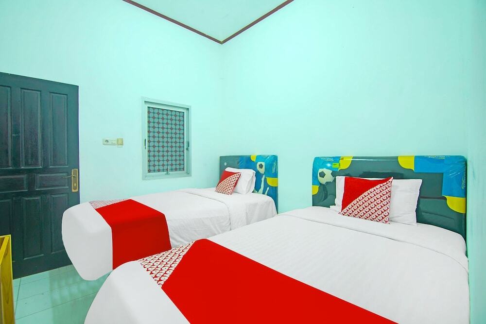 Паданг: OYO 91730 De' Mande Homestay Syariah