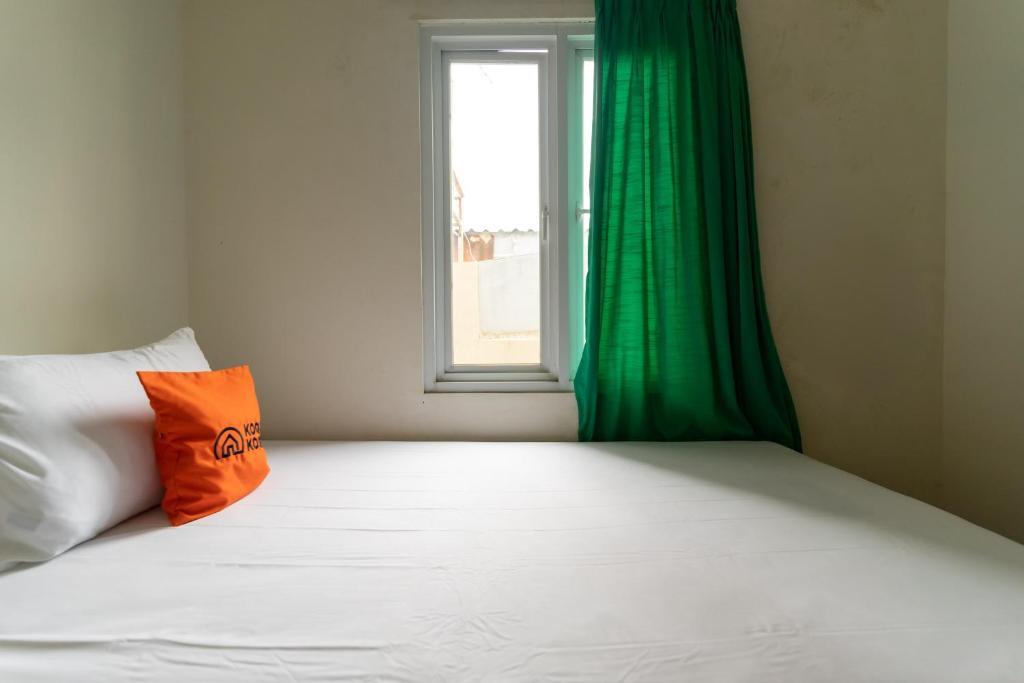 KoolKost Syariah near LRT Boulevard Selatan Station - Minimum Stay 6 Nights — фото 1